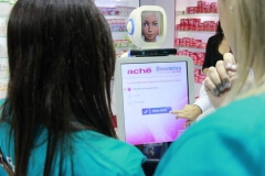 Robô Interativo da Aché no Notáveis do Ano 2015