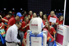 Robô Interativo da Aché no Notáveis do Ano 2015