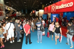 Robô Interativo da Bradesco Seguros na Bienal do Livro