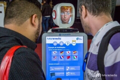 Robô Interativo na Brazil Promotion