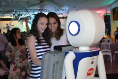 Robô Interativo da Maely no Festival Colibri