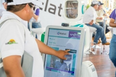 Robô Interativo da Syngenta na Showtec 2015