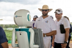 Robô Interativo da Syngenta na Showtec 2015