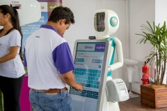 Robô Interativo da Syngenta na Showtec 2015