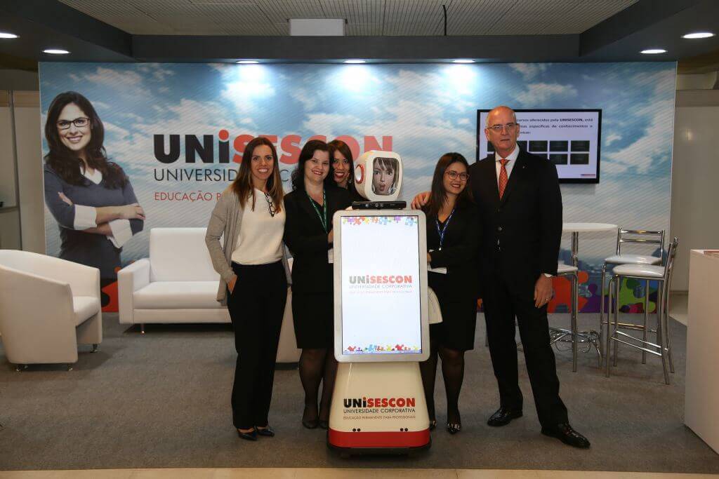 Robô Interativo da Unisescon, 24º EESCON em Campos do Jordão - SP