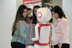 Robô Interativo da Unisescon, 24º EESCON em Campos do Jordão - SP