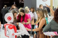 Robô fotográfico da WCOMEXX - Hair Brasil 2014