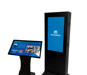 Totens vertical e inclinado expondo alguns produtos Futuremedia