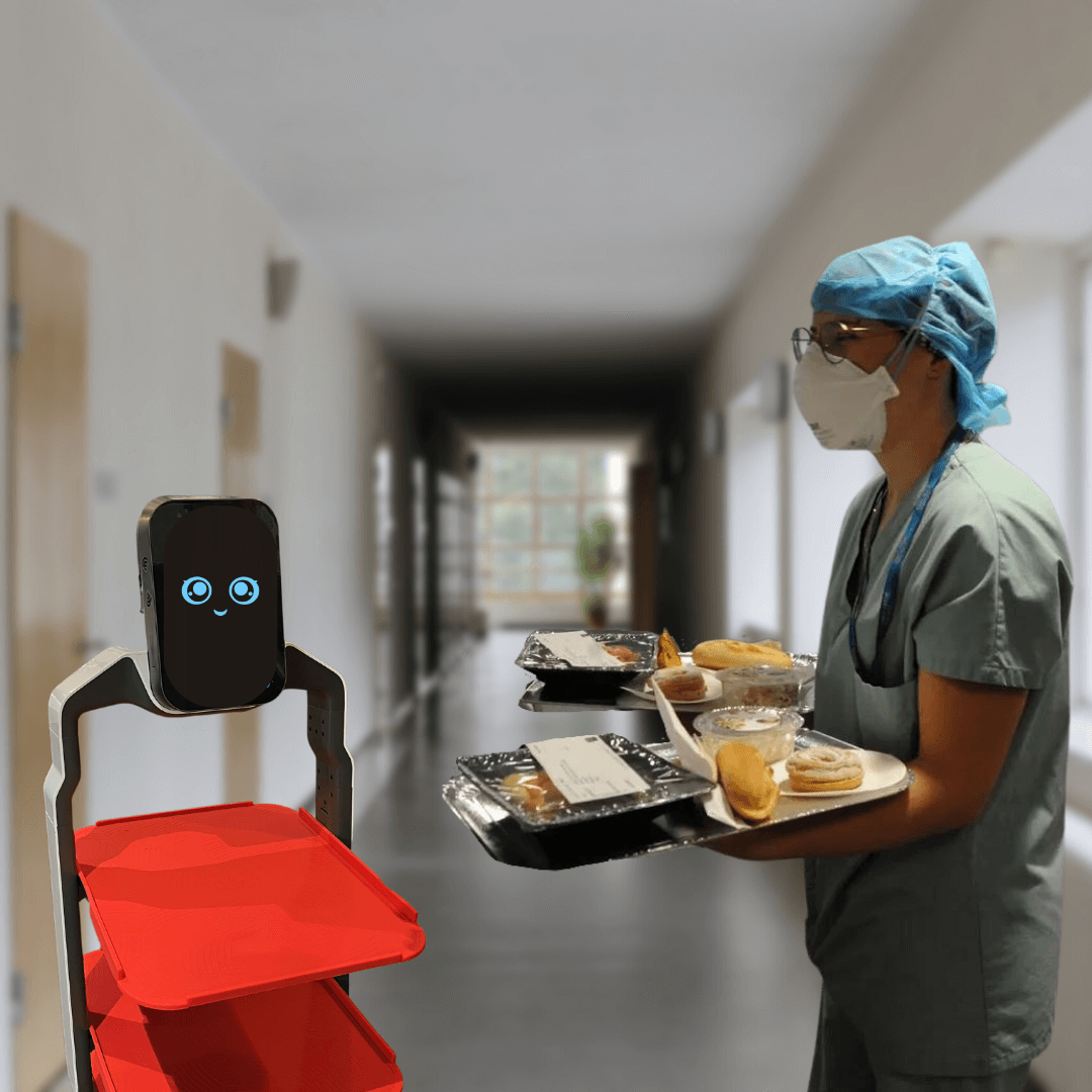 Profissional de Saúde abastece robô Nik com refeições em hospital